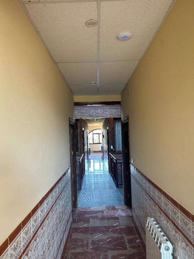 Hostal Transilvania Santa Cruz de Moncayo Luaran gambar
